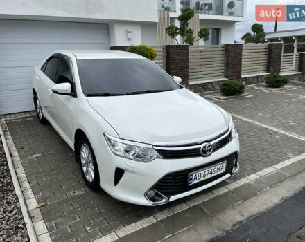 Белый Тойота Камри, объемом двигателя 2.49 л и пробегом 167 тыс. км за 16800 $, фото 5 на Automoto.ua