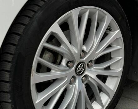 Белый Тойота Камри, объемом двигателя 2.5 л и пробегом 159 тыс. км за 17800 $, фото 5 на Automoto.ua