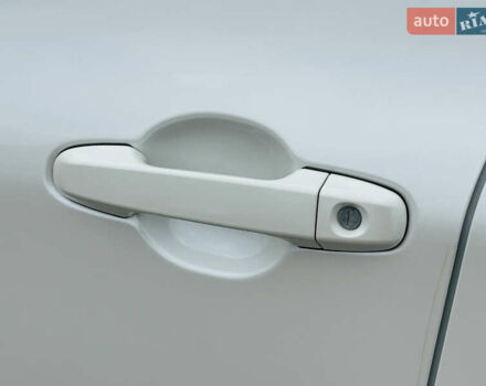 Белый Тойота Камри, объемом двигателя 2.5 л и пробегом 93 тыс. км за 16499 $, фото 8 на Automoto.ua