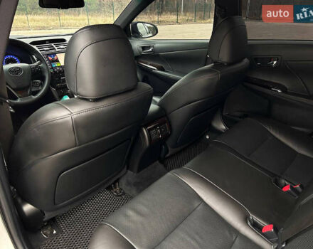 Белый Тойота Камри, объемом двигателя 2.49 л и пробегом 119 тыс. км за 20555 $, фото 19 на Automoto.ua