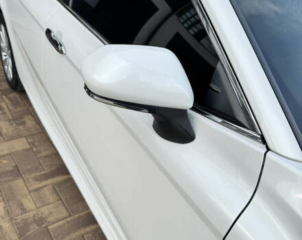 Тойота Камри 2017 в Черновцах на Automoto.ua Белый Тойота Камри, объемом двигателя 2.49 л и пробегом 80 тыс. км за 22900 $, фото 5 на Automoto.ua