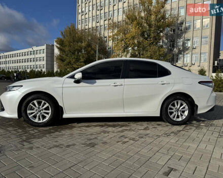 Белый Тойота Камри, объемом двигателя 2.49 л и пробегом 122 тыс. км за 21400 $, фото 6 на Automoto.ua