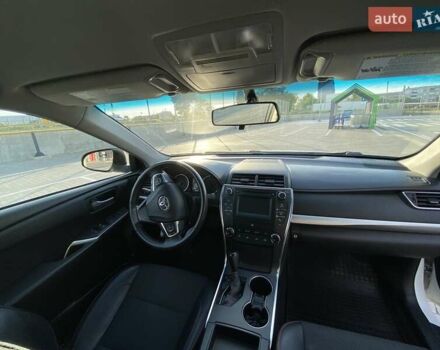 Белый Тойота Камри, объемом двигателя 2.4 л и пробегом 105 тыс. км за 17000 $, фото 15 на Automoto.ua