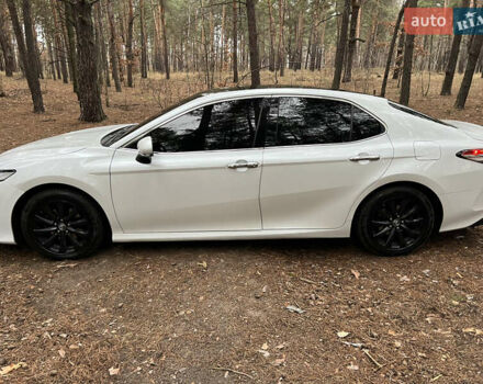 Белый Тойота Камри, объемом двигателя 2.49 л и пробегом 152 тыс. км за 21000 $, фото 6 на Automoto.ua