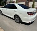 Белый Тойота Камри, объемом двигателя 2.5 л и пробегом 140 тыс. км за 16002 $, фото 1 на Automoto.ua