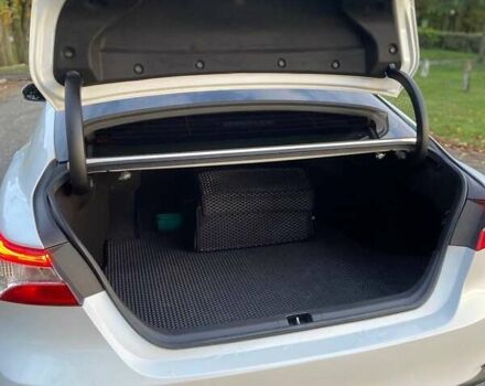 Белый Тойота Камри, объемом двигателя 2.49 л и пробегом 150 тыс. км за 21000 $, фото 16 на Automoto.ua