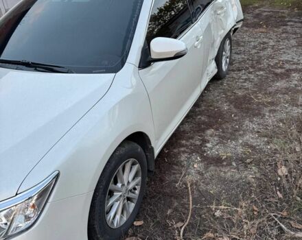 Білий Тойота Камрі, об'ємом двигуна 0 л та пробігом 169 тис. км за 11000 $, фото 1 на Automoto.ua