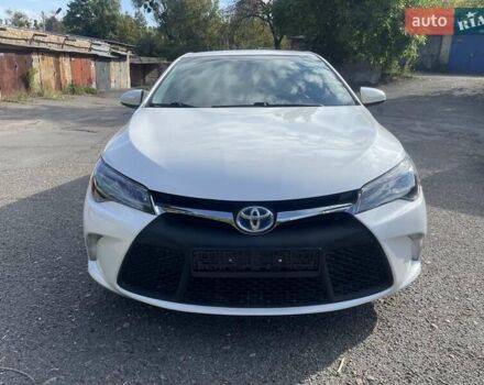 Белый Тойота Камри, объемом двигателя 2.5 л и пробегом 158 тыс. км за 15900 $, фото 2 на Automoto.ua