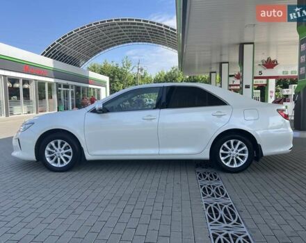 Белый Тойота Камри, объемом двигателя 2.49 л и пробегом 217 тыс. км за 17300 $, фото 22 на Automoto.ua
