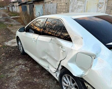 Білий Тойота Камрі, об'ємом двигуна 2.5 л та пробігом 169 тис. км за 11000 $, фото 5 на Automoto.ua