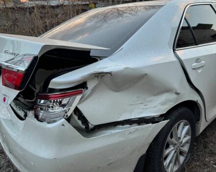 Білий Тойота Камрі, об'ємом двигуна 0 л та пробігом 169 тис. км за 11000 $, фото 4 на Automoto.ua