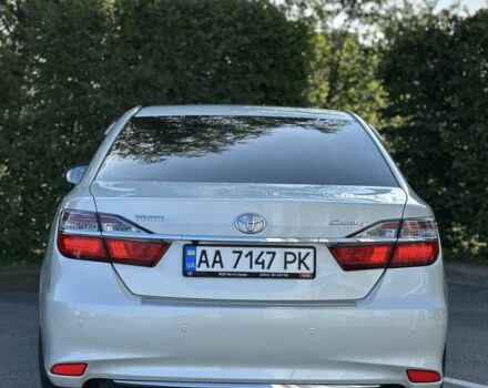 Белый Тойота Камри, объемом двигателя 2.5 л и пробегом 180 тыс. км за 16800 $, фото 5 на Automoto.ua