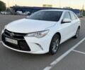 Белый Тойота Камри, объемом двигателя 2.5 л и пробегом 184 тыс. км за 13700 $, фото 1 на Automoto.ua