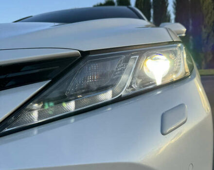 Белый Тойота Камри, объемом двигателя 2.49 л и пробегом 122 тыс. км за 21400 $, фото 16 на Automoto.ua