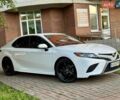 Белый Тойота Камри, объемом двигателя 2.49 л и пробегом 166 тыс. км за 16600 $, фото 1 на Automoto.ua