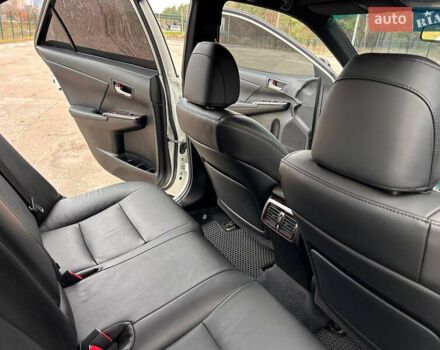 Белый Тойота Камри, объемом двигателя 2.49 л и пробегом 119 тыс. км за 20555 $, фото 11 на Automoto.ua