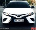 Тойота Камри 2017 в Запорожье на Automoto.ua Белый Тойота Камри, объемом двигателя 2.5 л и пробегом 14 тыс. км за 23500 $, фото 1 на Automoto.ua
