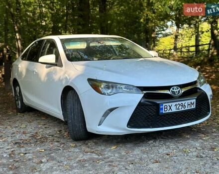 Белый Тойота Камри, объемом двигателя 2.5 л и пробегом 191 тыс. км за 13000 $, фото 13 на Automoto.ua