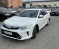 Білий Тойота Камрі, об'ємом двигуна 2.49 л та пробігом 180 тис. км за 17000 $, фото 1 на Automoto.ua