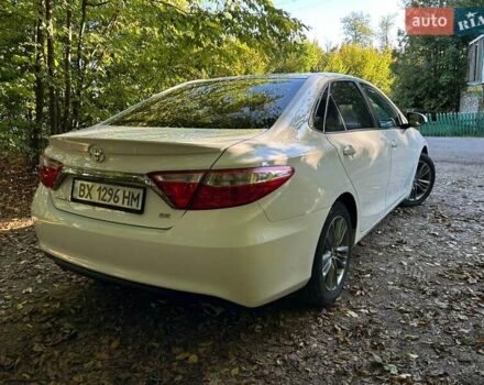 Белый Тойота Камри, объемом двигателя 2.5 л и пробегом 191 тыс. км за 13000 $, фото 15 на Automoto.ua