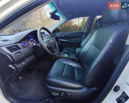 Белый Тойота Камри, объемом двигателя 2.49 л и пробегом 169 тыс. км за 16500 $, фото 15 на Automoto.ua