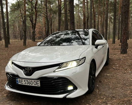 Белый Тойота Камри, объемом двигателя 2.49 л и пробегом 152 тыс. км за 21000 $, фото 2 на Automoto.ua