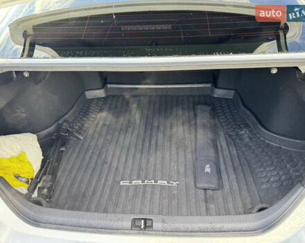 Белый Тойота Камри, объемом двигателя 2.49 л и пробегом 122 тыс. км за 21400 $, фото 10 на Automoto.ua