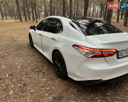 Белый Тойота Камри, объемом двигателя 2.49 л и пробегом 152 тыс. км за 21000 $, фото 18 на Automoto.ua