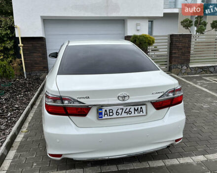 Белый Тойота Камри, объемом двигателя 2.49 л и пробегом 167 тыс. км за 16800 $, фото 8 на Automoto.ua