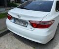 Белый Тойота Камри, объемом двигателя 2.49 л и пробегом 115 тыс. км за 14000 $, фото 1 на Automoto.ua
