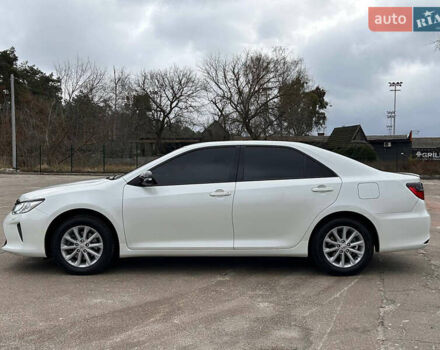 Белый Тойота Камри, объемом двигателя 2.49 л и пробегом 119 тыс. км за 20555 $, фото 33 на Automoto.ua