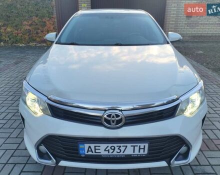 Белый Тойота Камри, объемом двигателя 2.49 л и пробегом 169 тыс. км за 16500 $, фото 1 на Automoto.ua