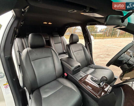 Белый Тойота Камри, объемом двигателя 2.49 л и пробегом 119 тыс. км за 20555 $, фото 1 на Automoto.ua