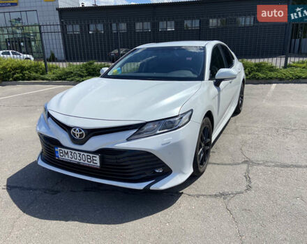 Білий Тойота Камрі, об'ємом двигуна 2.5 л та пробігом 187 тис. км за 21900 $, фото 1 на Automoto.ua