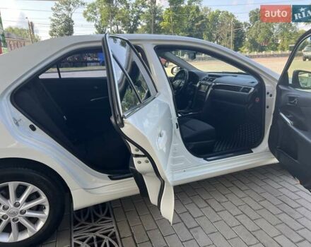 Белый Тойота Камри, объемом двигателя 2.49 л и пробегом 217 тыс. км за 17300 $, фото 71 на Automoto.ua