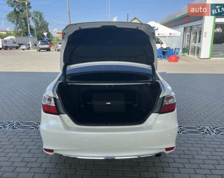 Белый Тойота Камри, объемом двигателя 2.49 л и пробегом 217 тыс. км за 17300 $, фото 63 на Automoto.ua