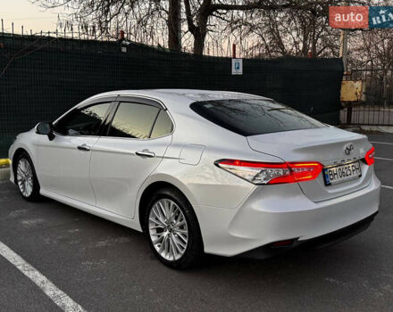 Белый Тойота Камри, объемом двигателя 2.49 л и пробегом 162 тыс. км за 22400 $, фото 14 на Automoto.ua