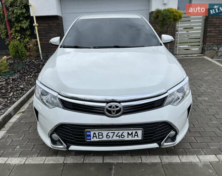 Белый Тойота Камри, объемом двигателя 2.49 л и пробегом 167 тыс. км за 16800 $, фото 6 на Automoto.ua