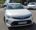 Білий Тойота Камрі, об'ємом двигуна 2.5 л та пробігом 194 тис. км за 19900 $, фото 1 на Automoto.ua