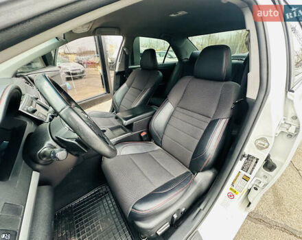 Белый Тойота Камри, объемом двигателя 2.5 л и пробегом 93 тыс. км за 16499 $, фото 36 на Automoto.ua