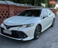 Белый Тойота Камри, объемом двигателя 2.49 л и пробегом 155 тыс. км за 18900 $, фото 1 на Automoto.ua