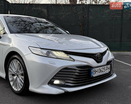 Белый Тойота Камри, объемом двигателя 2.49 л и пробегом 162 тыс. км за 22400 $, фото 9 на Automoto.ua