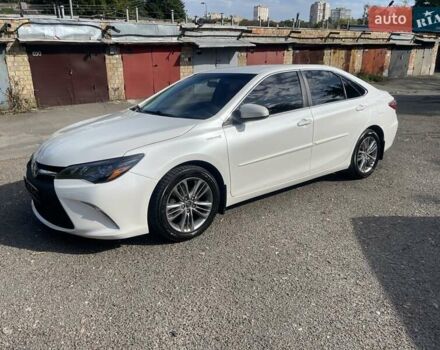 Белый Тойота Камри, объемом двигателя 2.5 л и пробегом 158 тыс. км за 14900 $, фото 5 на Automoto.ua