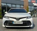 Белый Тойота Камри, объемом двигателя 2.49 л и пробегом 158 тыс. км за 19650 $, фото 1 на Automoto.ua