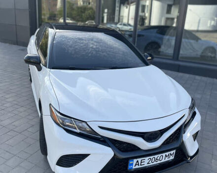 Білий Тойота Камрі, об'ємом двигуна 2.49 л та пробігом 141 тис. км за 19300 $, фото 3 на Automoto.ua