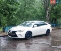Белый Тойота Камри, объемом двигателя 2.5 л и пробегом 105 тыс. км за 17000 $, фото 2 на Automoto.ua
