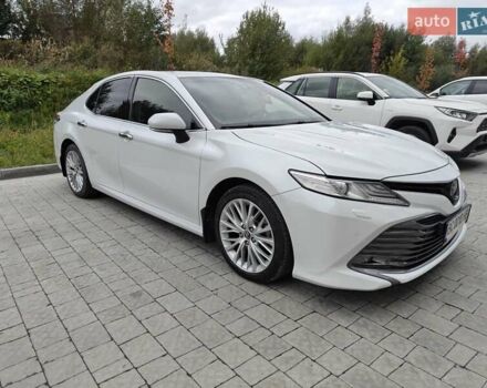 Білий Тойота Камрі, об'ємом двигуна 2.49 л та пробігом 199 тис. км за 22500 $, фото 1 на Automoto.ua