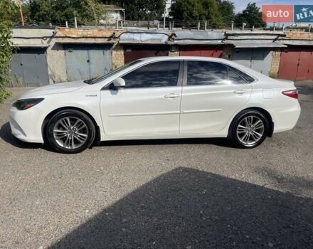 Белый Тойота Камри, объемом двигателя 2.5 л и пробегом 158 тыс. км за 15900 $, фото 7 на Automoto.ua
