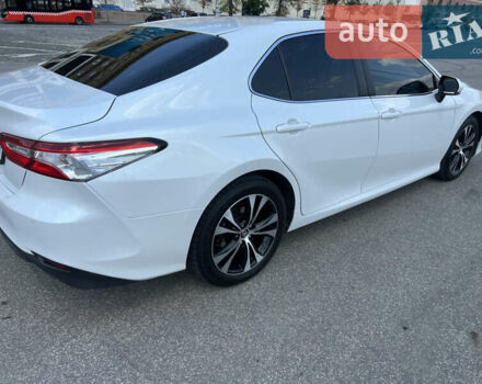 Білий Тойота Камрі, об'ємом двигуна 2.49 л та пробігом 139 тис. км за 21000 $, фото 6 на Automoto.ua