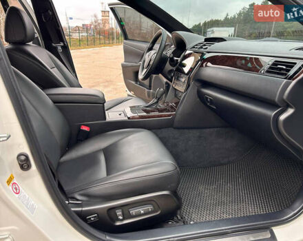 Белый Тойота Камри, объемом двигателя 2.49 л и пробегом 119 тыс. км за 20555 $, фото 8 на Automoto.ua